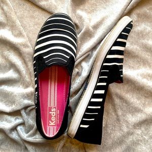 Keds slip on size 8